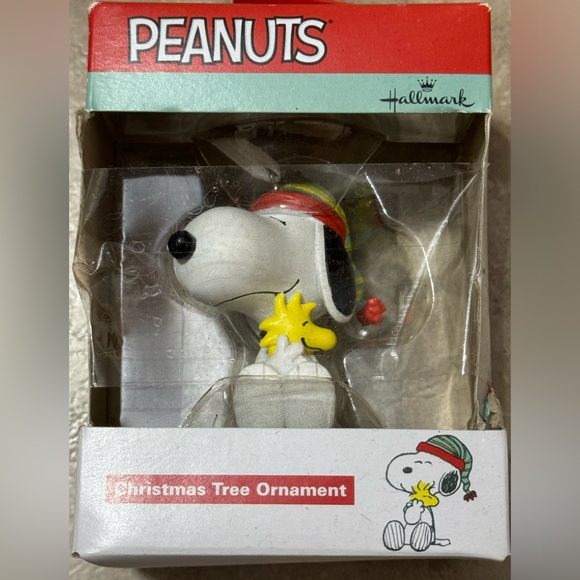 Hallmark, Pleanuts Snoopy & Woodstock Christmas Tree Ornament - Picture 1 of 2